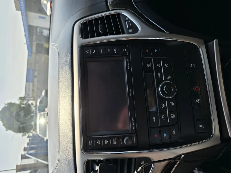 Jeep Grand cherokee 3.0 CRD Overland Edition , снимка 10 - Автомобили и джипове - 52243144