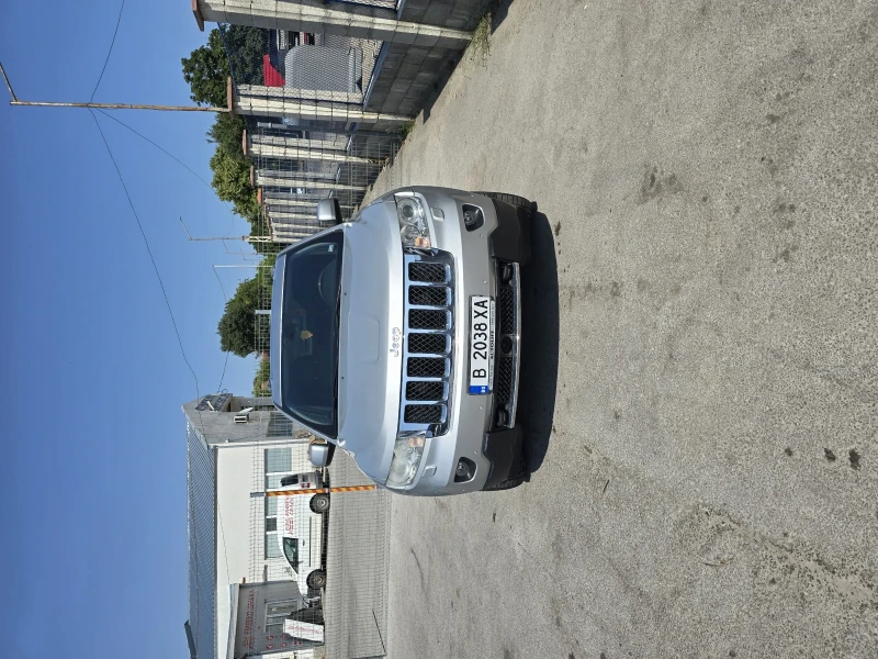 Jeep Grand cherokee 3.0 CRD Overland Edition , снимка 2 - Автомобили и джипове - 52243144