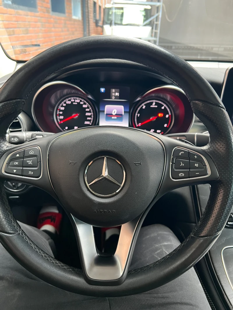 Mercedes-Benz GLC 350, снимка 11 - Автомобили и джипове - 52808439