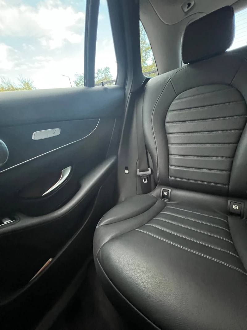 Mercedes-Benz GLC 350, снимка 10 - Автомобили и джипове - 52808439