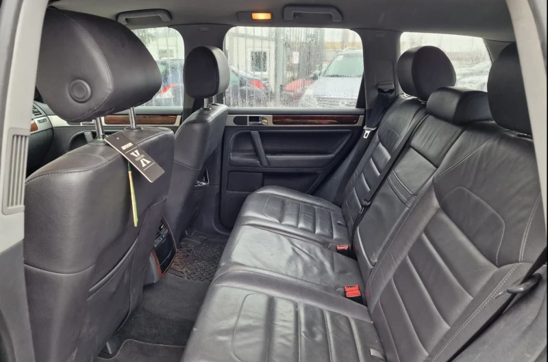 VW Touareg 3tdi facelift, снимка 7 - Автомобили и джипове - 52674609