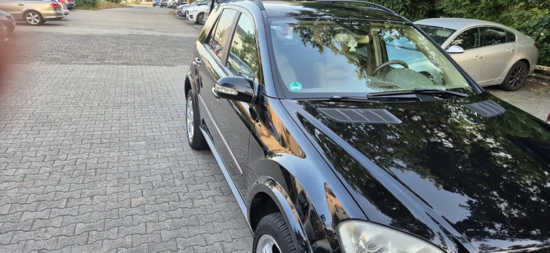 Mercedes-Benz ML 320 Sport 4matic , снимка 3 - Автомобили и джипове - 53469829