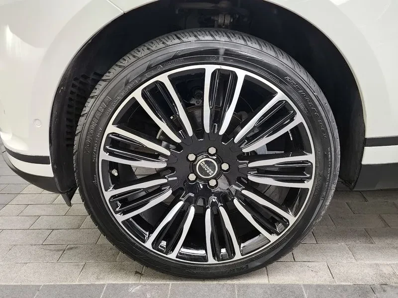Land Rover Range Rover Velar 2.0 D240 R-Dynamic Se, снимка 5 - Автомобили и джипове - 54515218