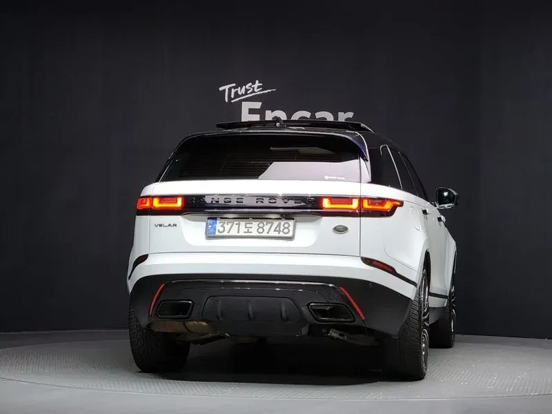 Land Rover Range Rover Velar 2.0 D240 R-Dynamic Se, снимка 4 - Автомобили и джипове - 54515218