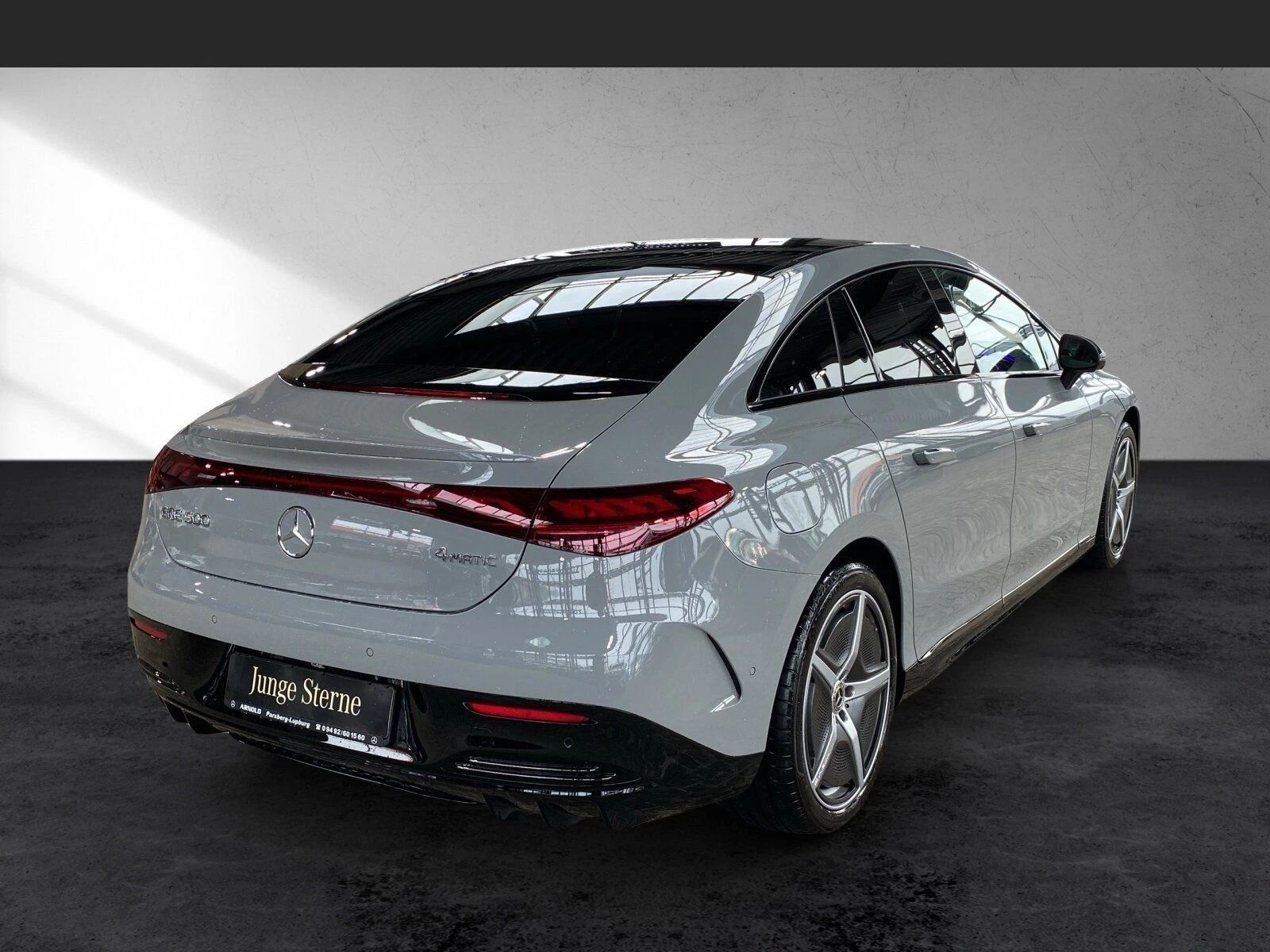 Mercedes-Benz EQE 500 AMG* 4MATIC* HYPERSCREEN* BURMESTER* PANO* 360 - изображение 5