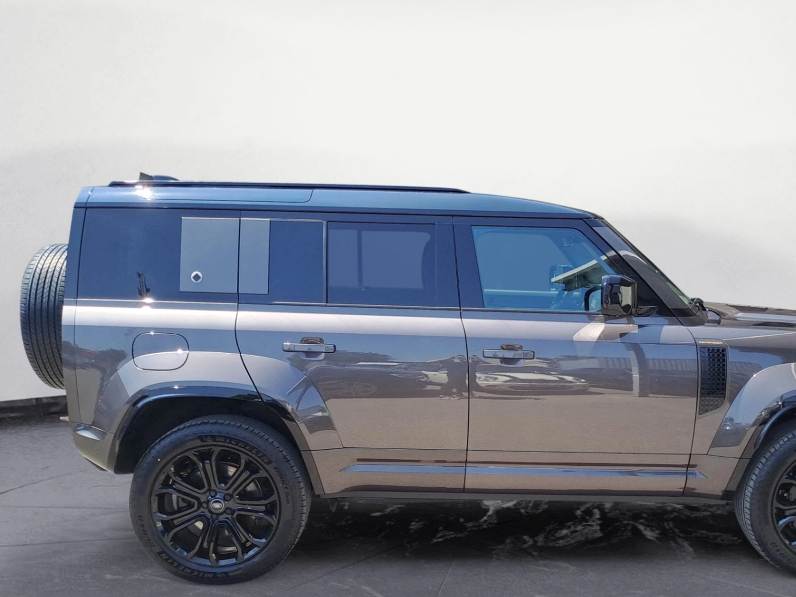Land Rover Defender OCTA P635 - изображение 5