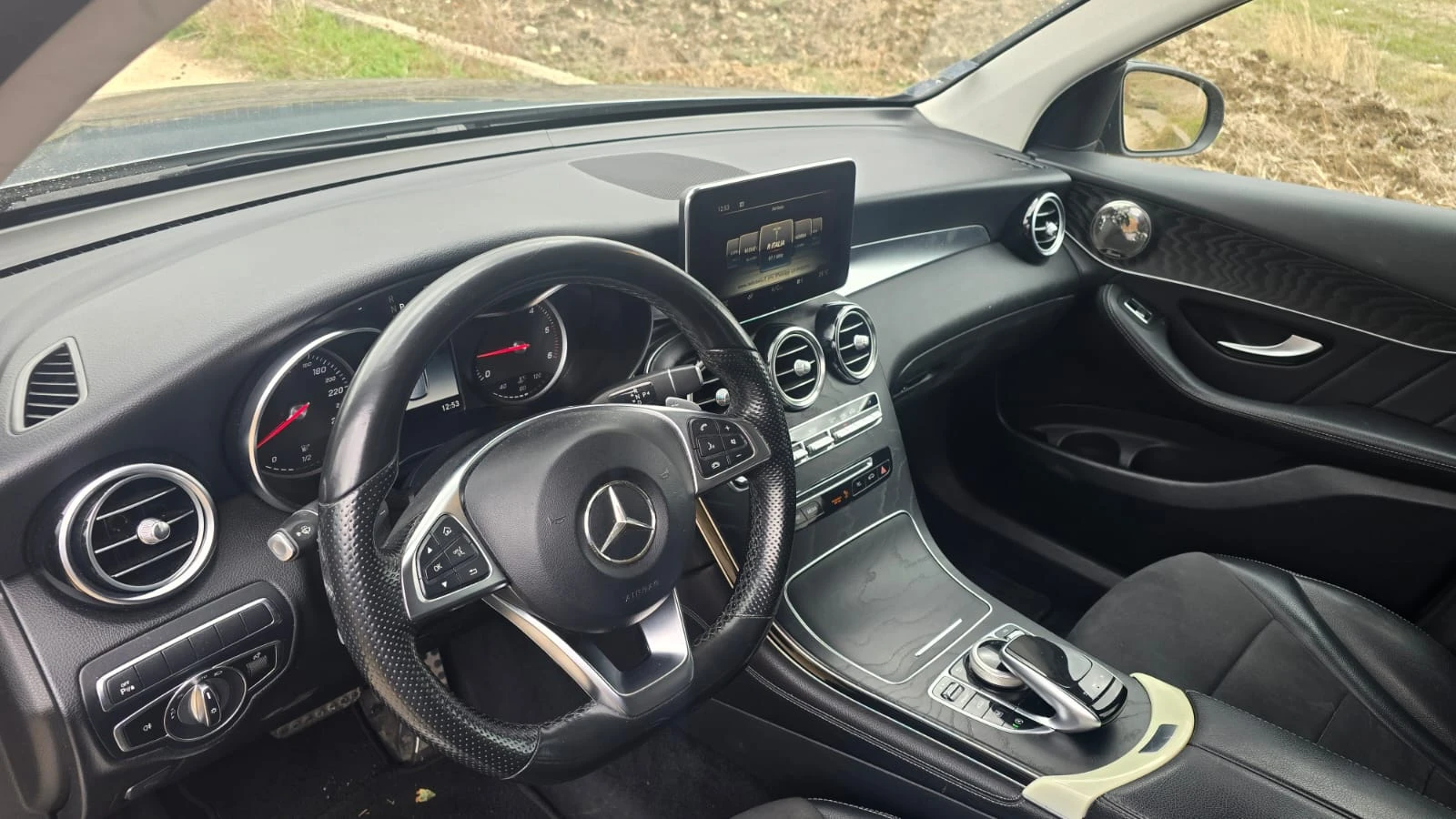Mercedes-Benz GLC 250  - изображение 6