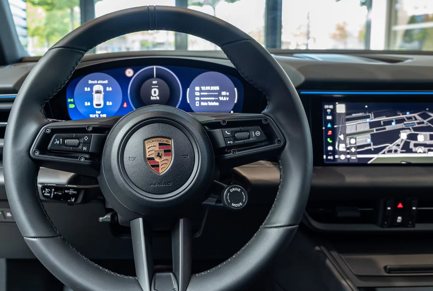 Porsche Macan OFFROAD-DSGN/360HP/360/ACC/BOSE/21/854v - изображение 8