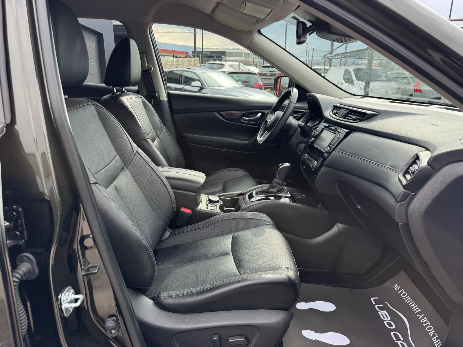 Nissan X-trail 2.0D-4X4-360cam-ПОДГРЕВИ-BOSE-FULL FULL, снимка 17 - Автомобили и джипове - 53733458