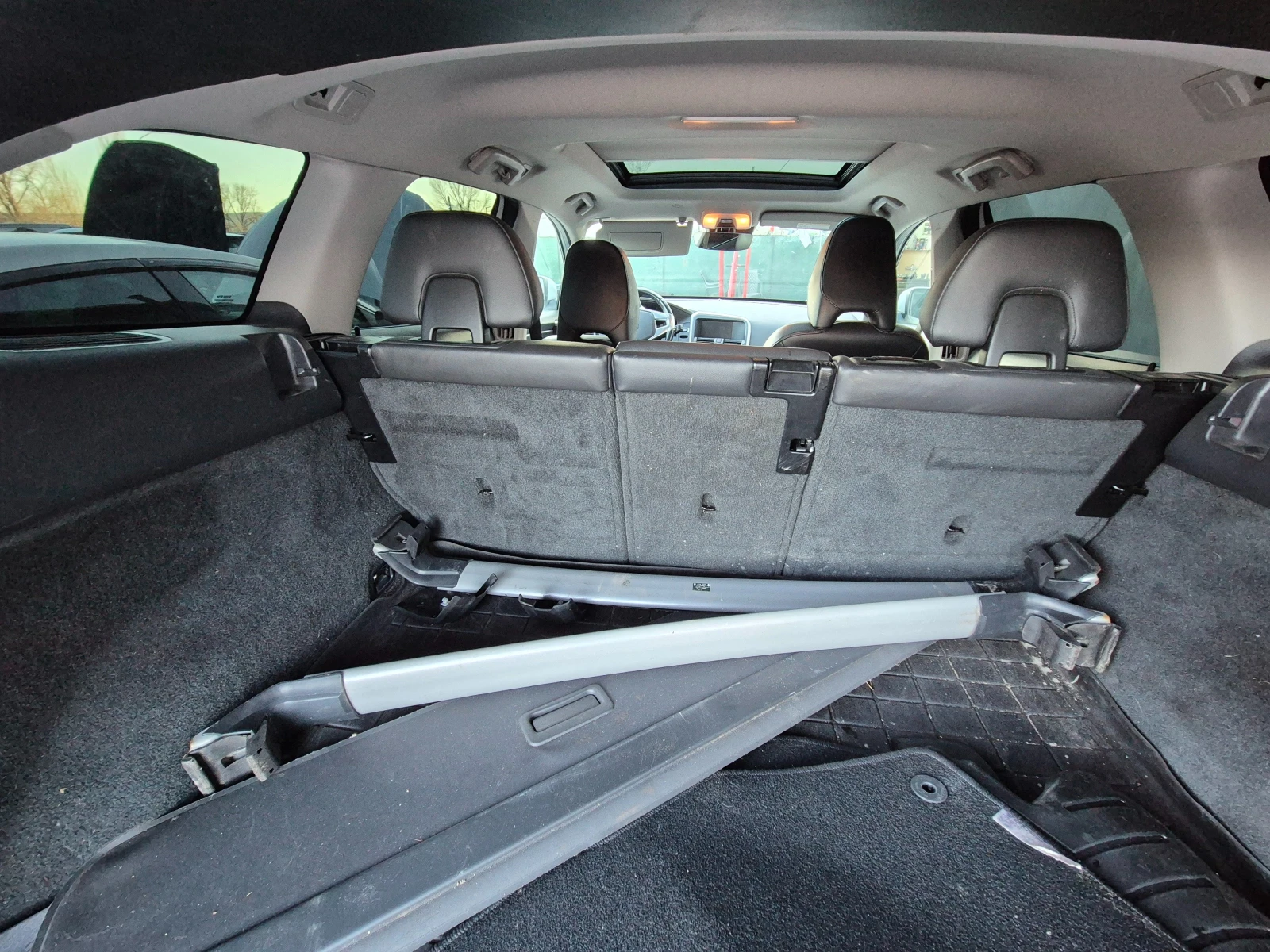 Volvo XC60 Т5. AWD. 4х4. Перфектна За газ, снимка 11 - Автомобили и джипове - 53787463