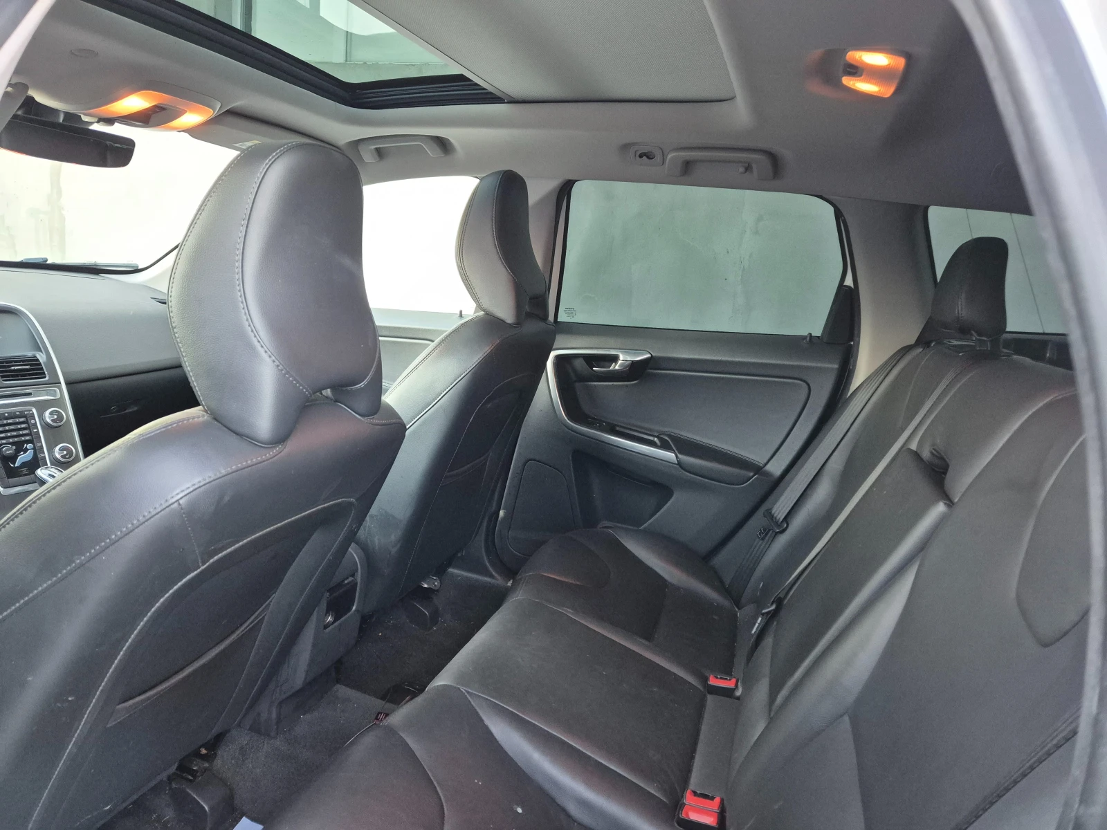 Volvo XC60 Т5. AWD. 4х4. Перфектна За газ, снимка 7 - Автомобили и джипове - 53787463