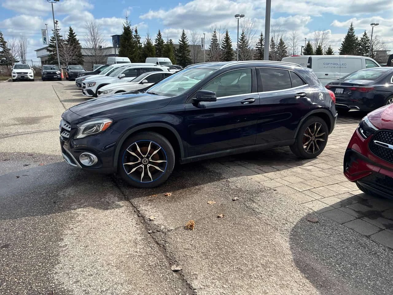 Mercedes-Benz GLA * 250 * CARFAX * ЦЕНА ДО БГ, снимка 2 - Автомобили и джипове - 54122504