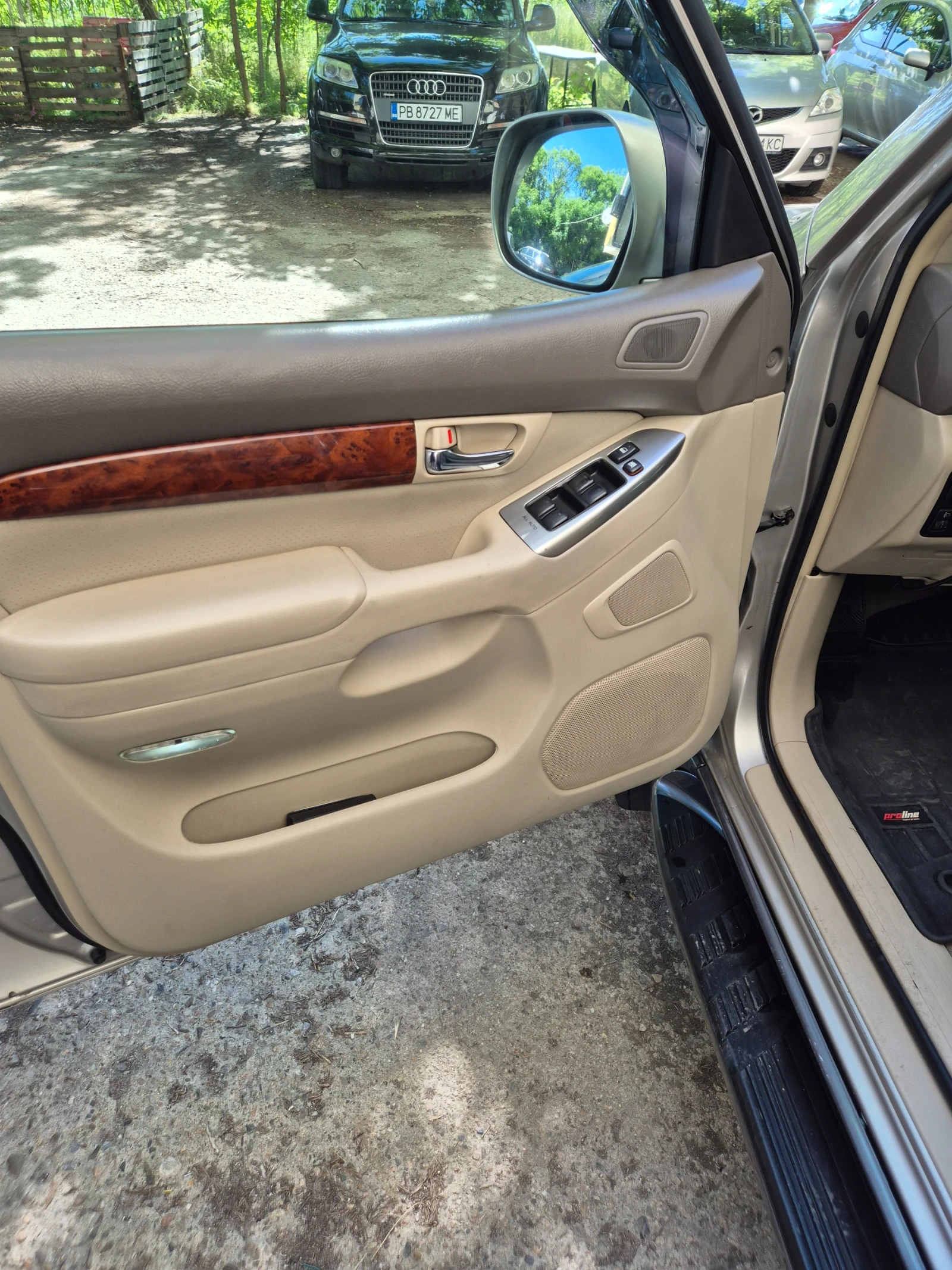 Toyota Land cruiser, снимка 15 - Автомобили и джипове - 54840219