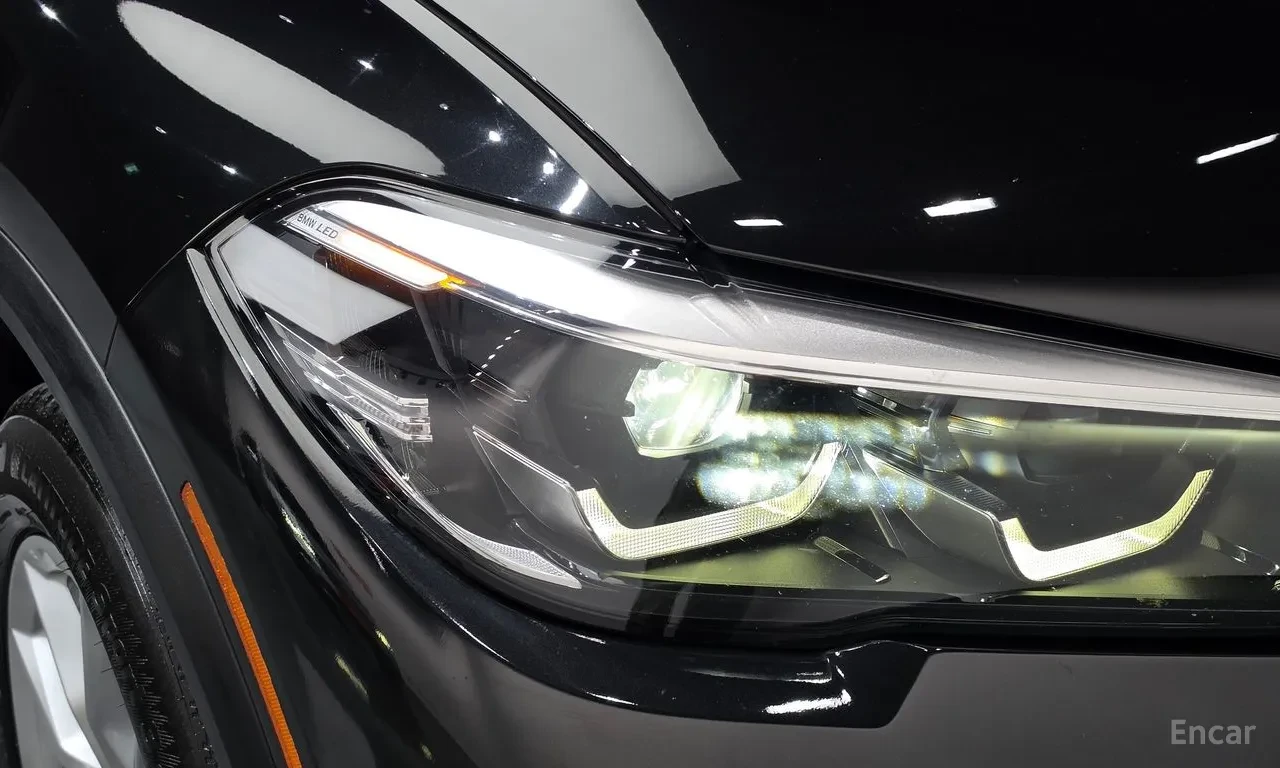 BMW X5 40i XLINE * Full extras * Цена до България, снимка 15 - Автомобили и джипове - 55642416