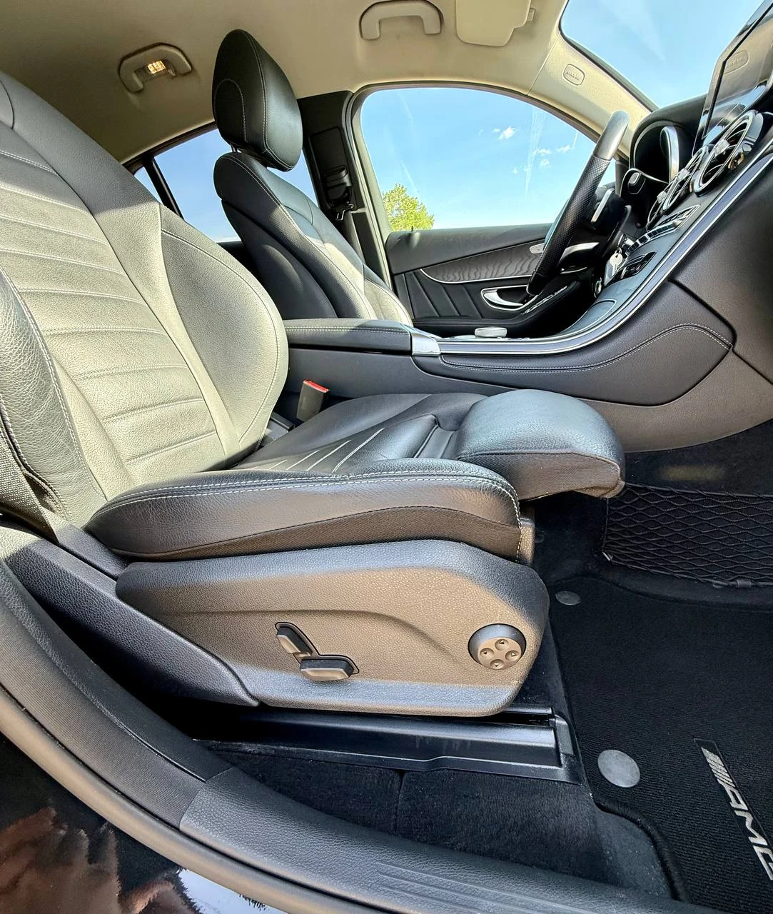 Mercedes-Benz GLC 220 Coupe, снимка 6 - Автомобили и джипове - 55804775