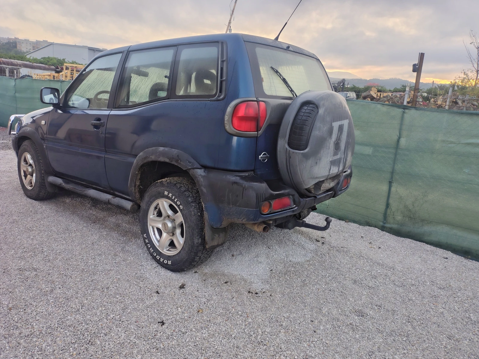 Nissan Terrano Бензин 4x4, снимка 3 - Автомобили и джипове - 55881043