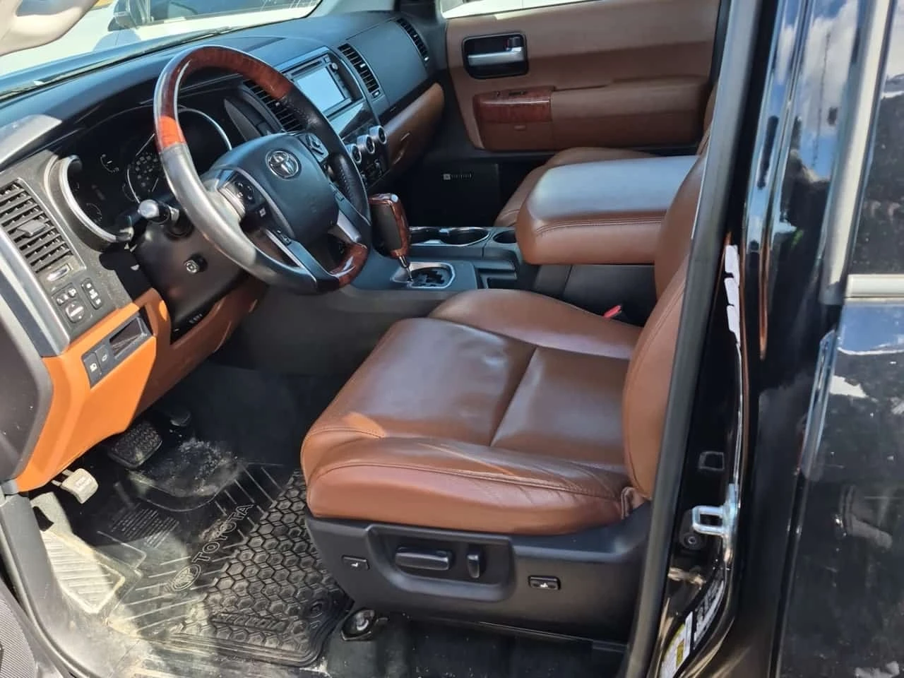 Toyota Sequoia * 4wd 5.7l Platinum * CARFAX *  | Mobile.bg � ����������� 3