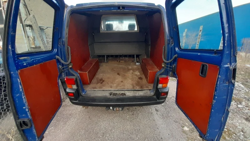 VW Transporter 1.9TDI , снимка 12 - Бусове и автобуси - 49458322