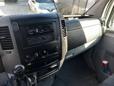 VW Crafter, снимка 5 - Бусове и автобуси - 55656730