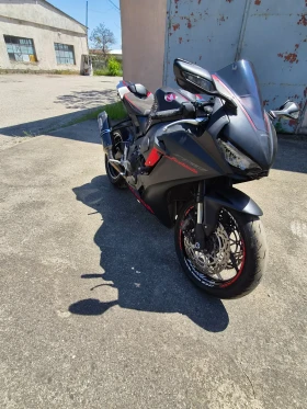 Honda Cbr CBR1000RR SC77, снимка 2
