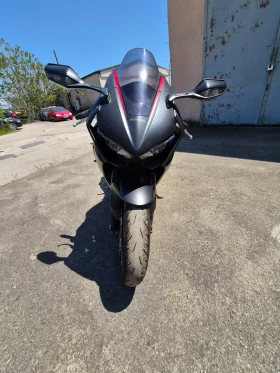 ������ Honda Cbr