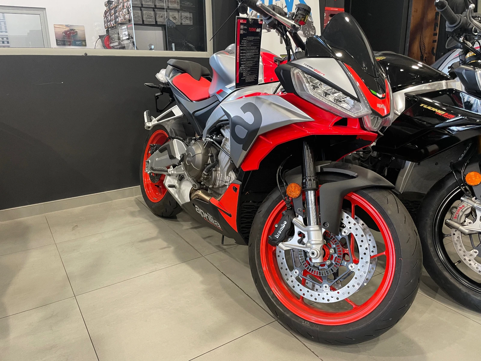 Aprilia Tuono 660 - изображение 6