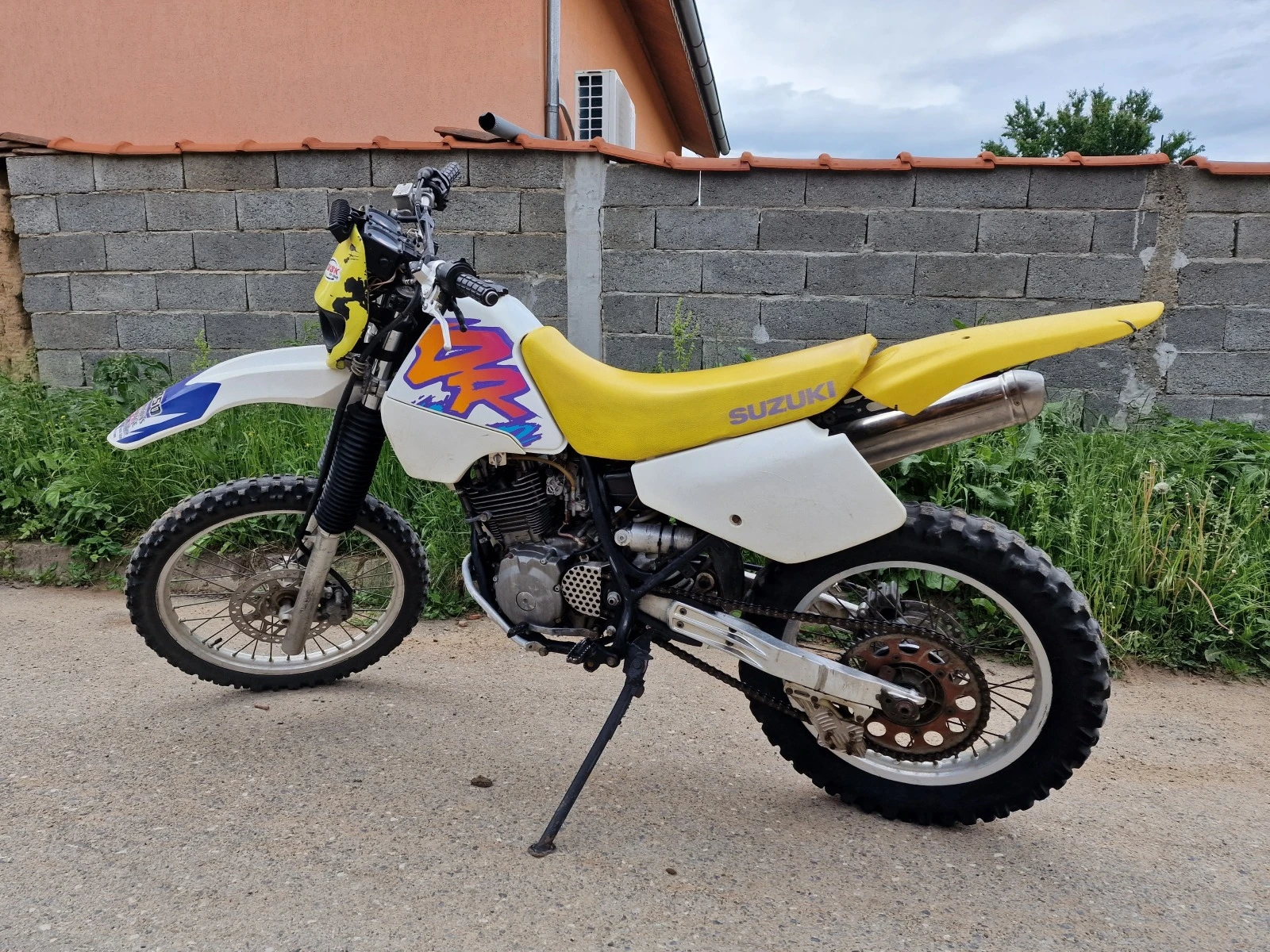 Suzuki Dr 350 - изображение 3