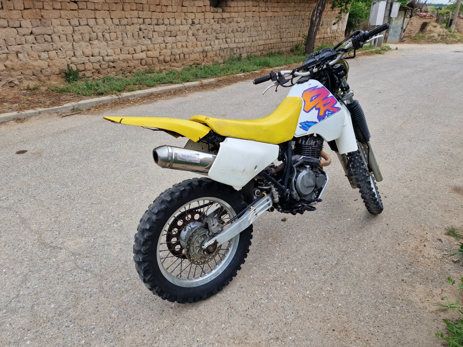 Suzuki Dr 350 - изображение 4