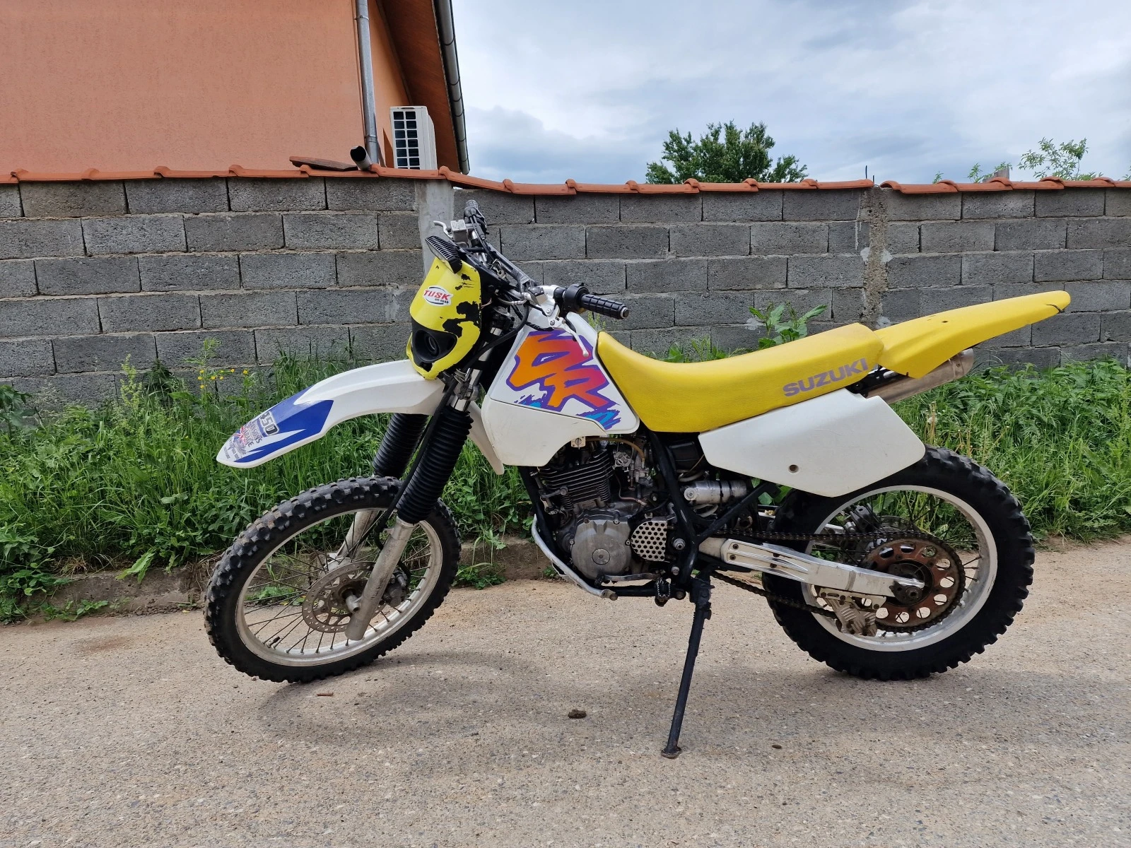 Suzuki Dr 350 - изображение 2