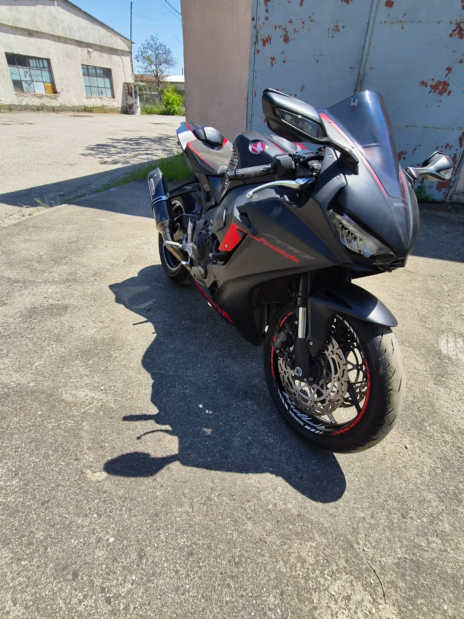 Honda Cbr CBR1000RR SC77, снимка 2 - Мотоциклети и мототехника - 54441314