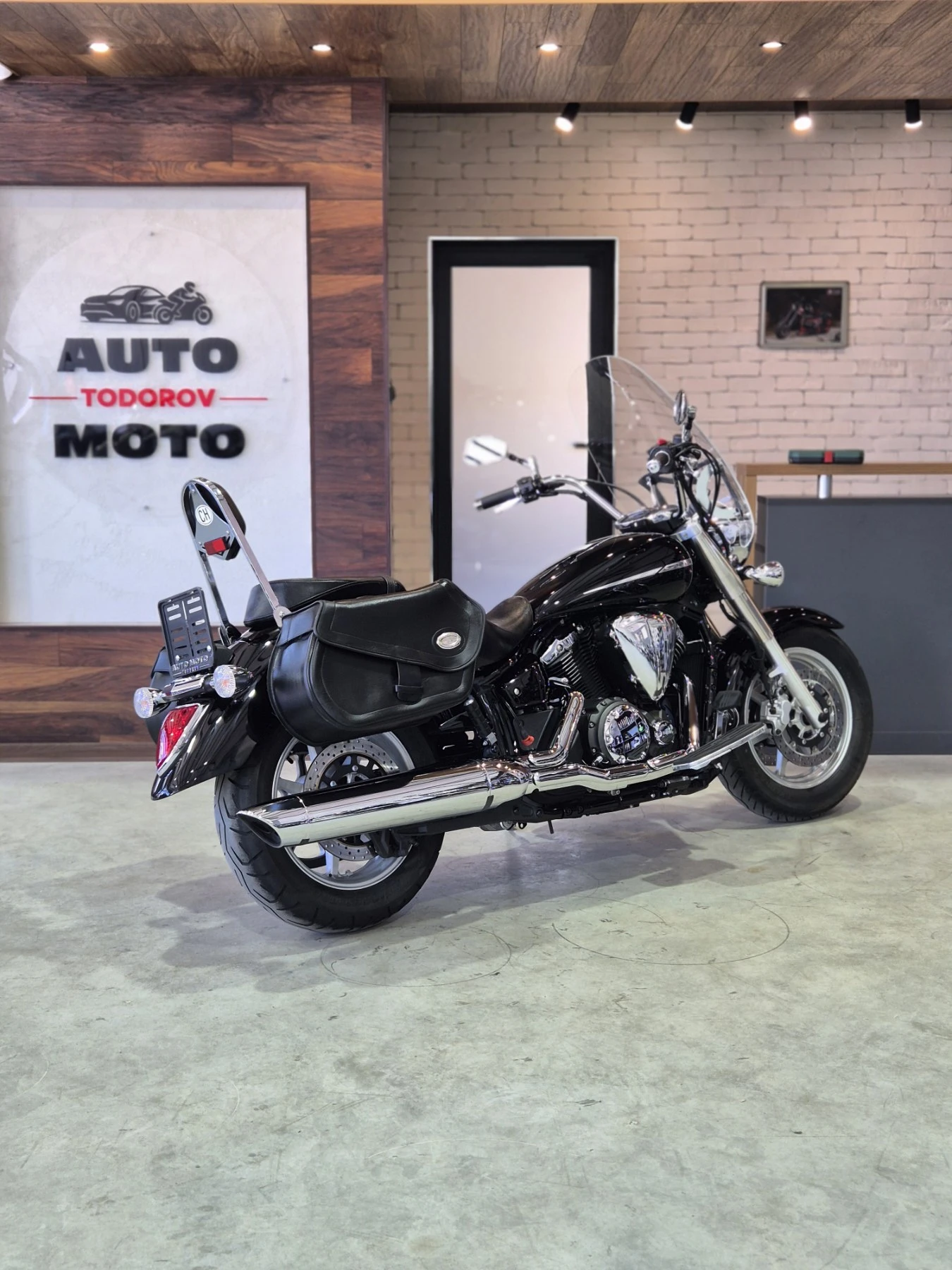 Yamaha Xvs 1300 Midnight Star 20000км!!! Нов внос ШВЕЙЦАРИЯ!, снимка 7 - Мотоциклети и мототехника - 54917988
