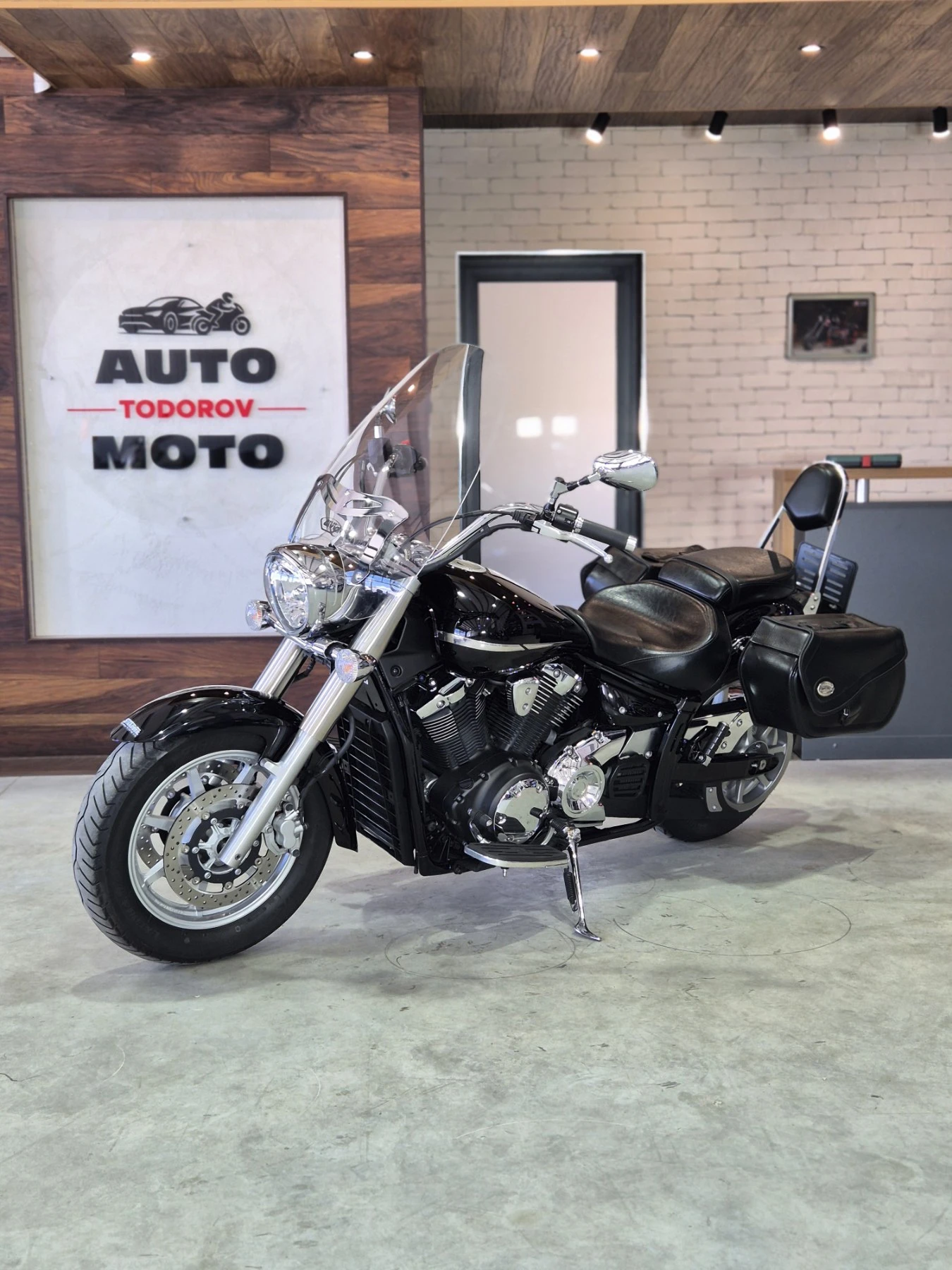 Yamaha Xvs 1300 Midnight Star 20000км!!! Нов внос ШВЕЙЦАРИЯ!, снимка 3 - Мотоциклети и мототехника - 54917988