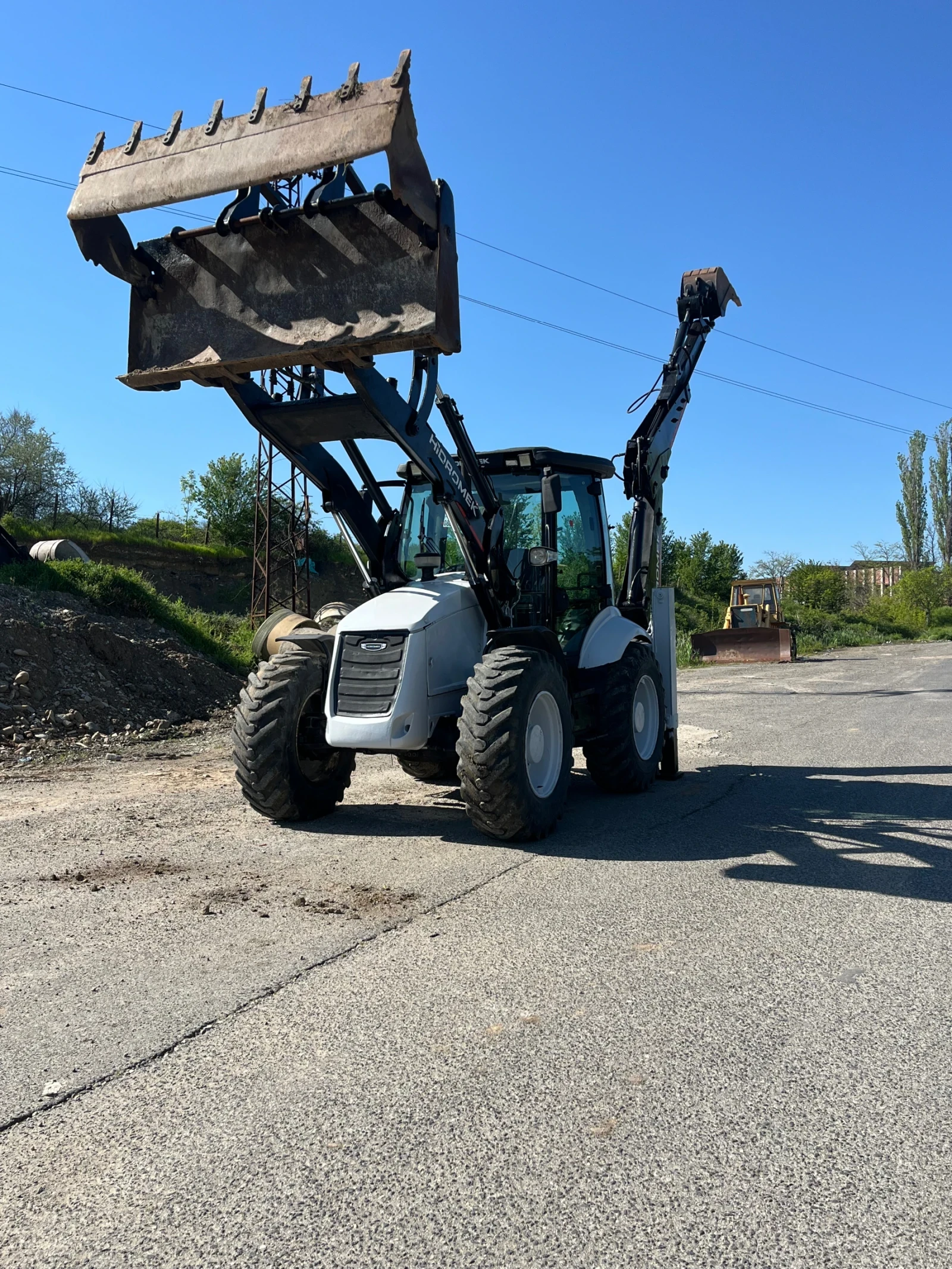 Багер Hidromek 102S, снимка 9 - Индустриална техника - 54540323