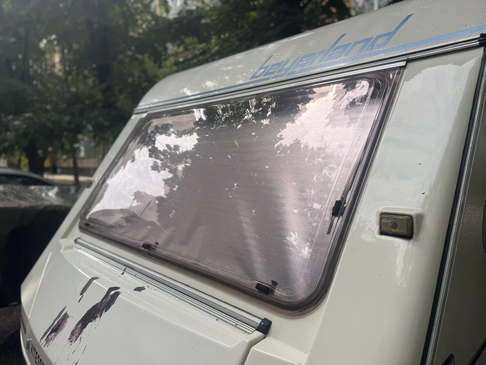 Каравана Beyerland Vitesse CT 400, снимка 9 - Каравани и кемпери - 54758695