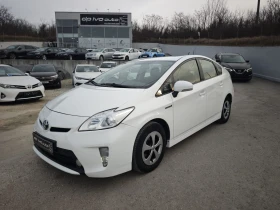 Toyota Prius ХИБРИД* ФЕЙСЛИФТ* ОТЛИЧЕН