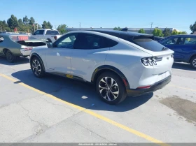 Ford Mustang Mach-E Premium, снимка 3