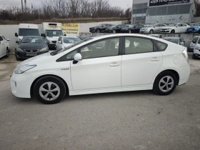 Toyota Prius ХИБРИД* ФЕЙСЛИФТ* ОТЛИЧЕН, снимка 2