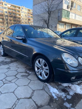 Mercedes-Benz E 220, снимка 2