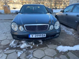 Mercedes-Benz E 220, снимка 3