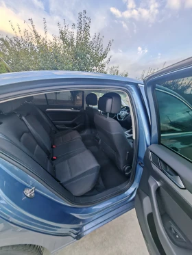 VW Passat VIII 2.0tdi - 22500 лв. - 76256602 12