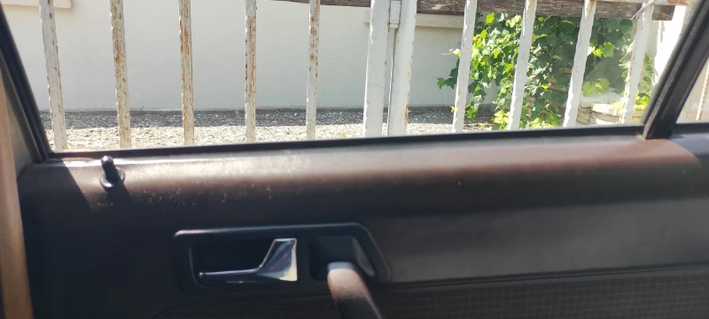 Mercedes-Benz 190, снимка 14 - Автомобили и джипове - 52015537