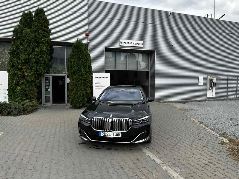 BMW 750 750i xDrive, 390KW, снимка 1 - Автомобили и джипове - 47493430