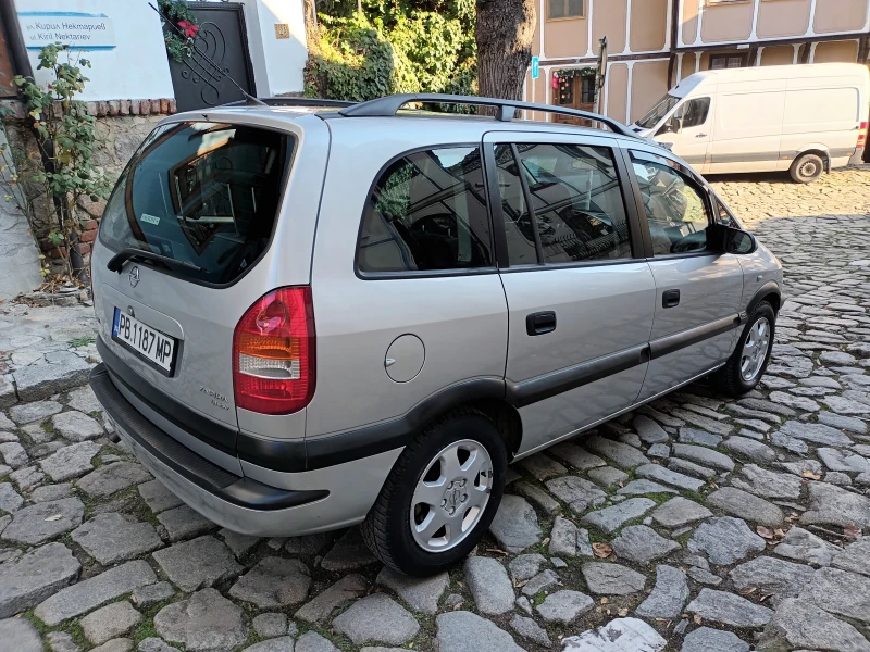 Opel Zafira 1.8 газ бензин , снимка 5 - Автомобили и джипове - 48505494