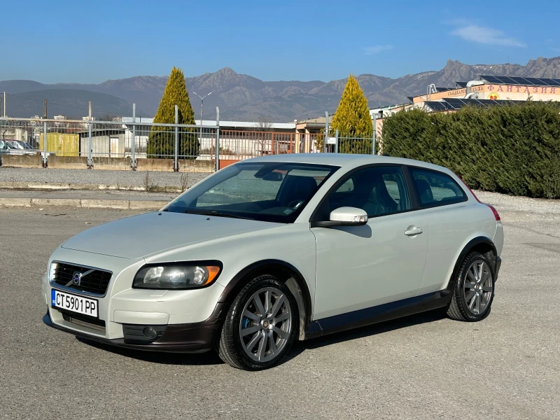 Volvo C30 2.0HDI-136 Ps, снимка 4 - Автомобили и джипове - 48526646