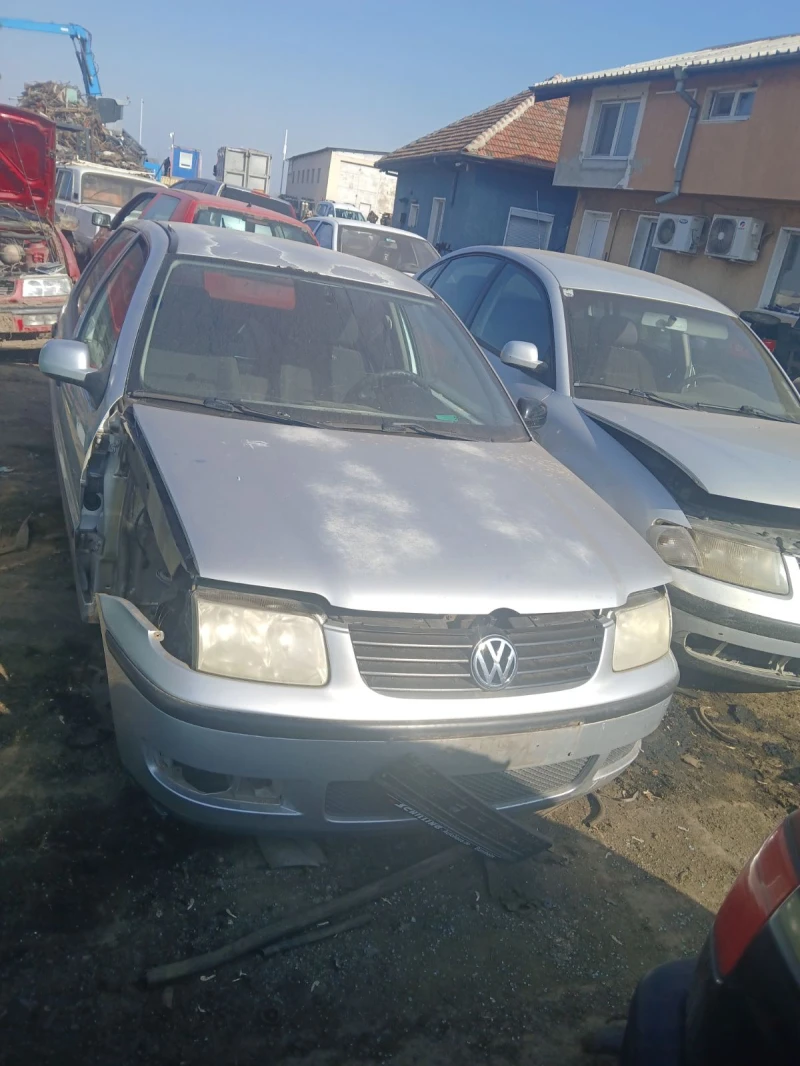 VW Polo, снимка 2 - Автомобили и джипове - 49071752