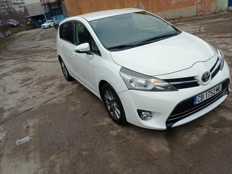 Toyota Corolla verso, снимка 2 - Автомобили и джипове - 49160073