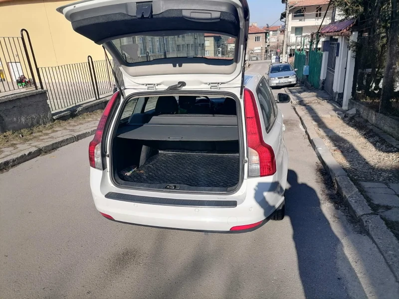 Volvo V50 E drive, снимка 3 - Автомобили и джипове - 50799428