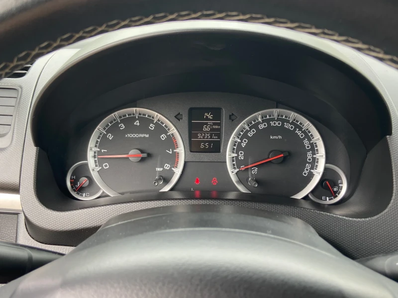 Suzuki Swift 1.2i Facelift / Sergio Cellano, снимка 12 - Автомобили и джипове - 51916865