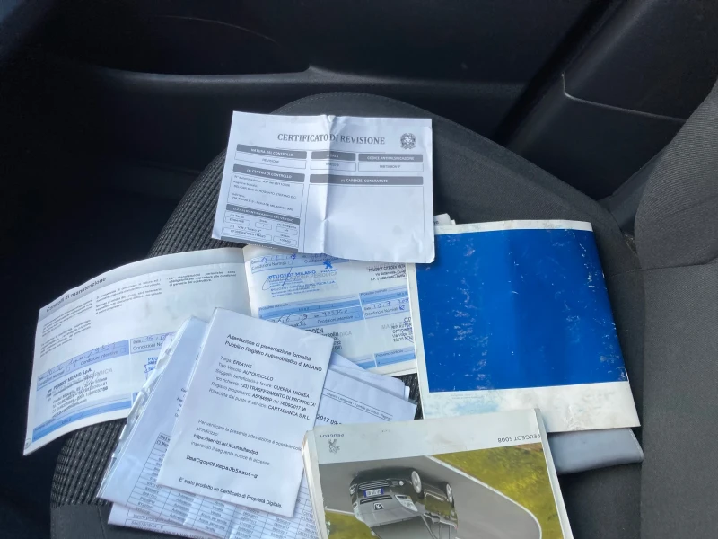 Peugeot 5008, снимка 13 - Автомобили и джипове - 52011196