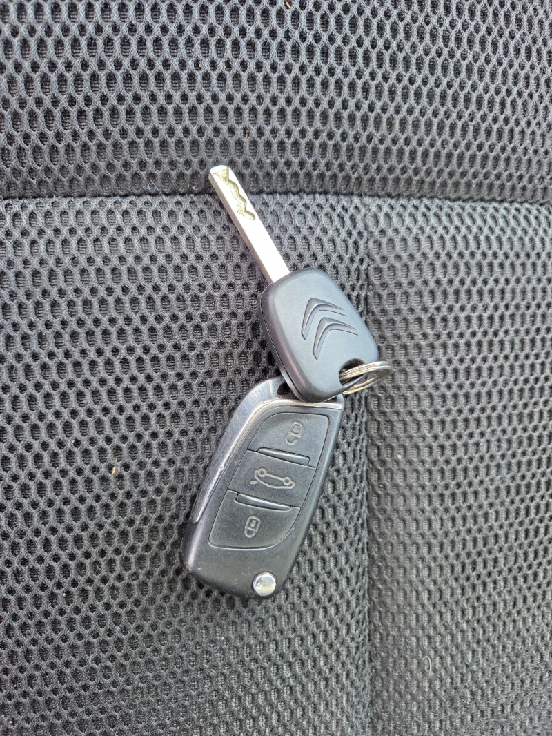 Citroen C4 1.6HDi-ЕВРО 6, снимка 13 - Автомобили и джипове - 52673057